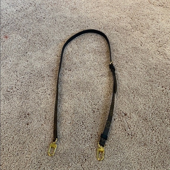 Authentic Louis Vuitton purse - Picture 7 of 15